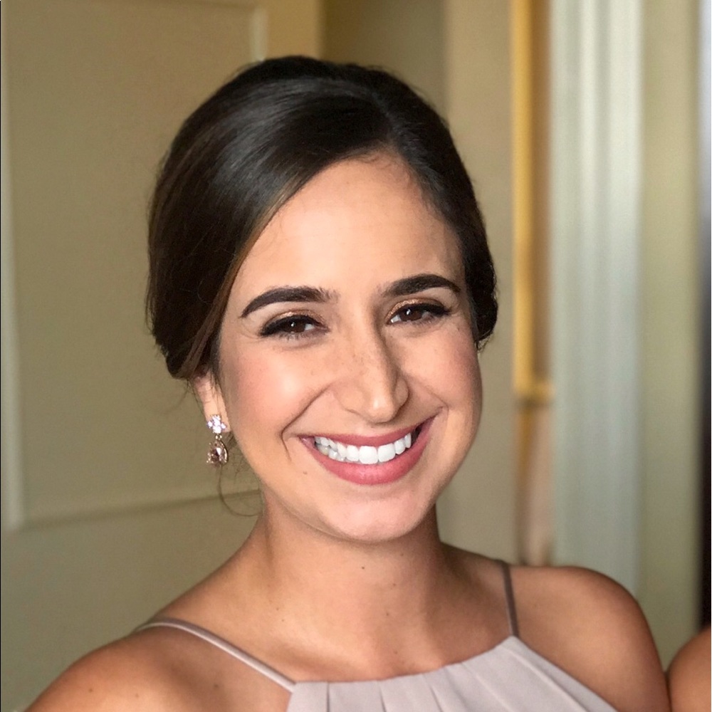 Meet your Posher, Alexandra