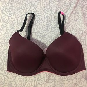 Victoria's Secret Pink lightly lined bra!