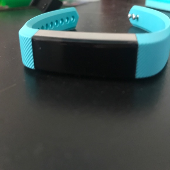 Used once FitBit - Picture 3 of 3