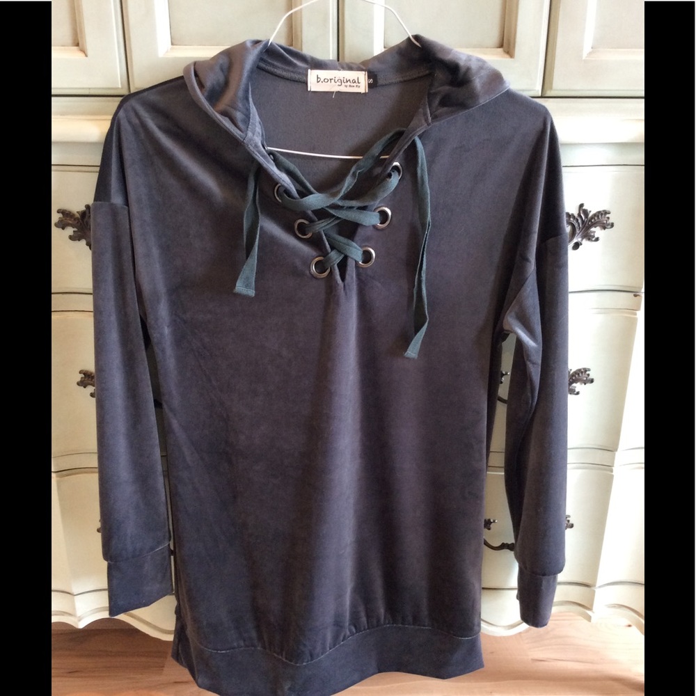 Velour lace up top long charcoal size S Tunic