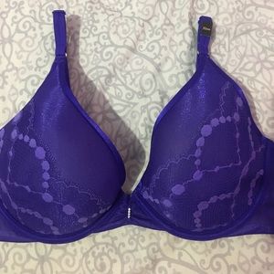 purple victoria's secret bra!