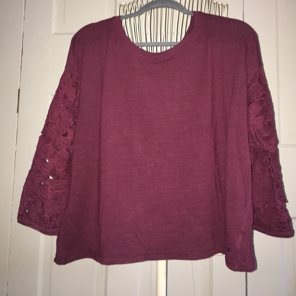 American Eagle sweater