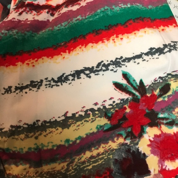 3/$10 CUTEST Leggings EVER!!!! - Picture 2 of 2