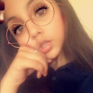 Meet your Posher, Ariana