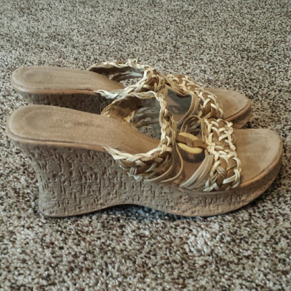 Maurices wedges
