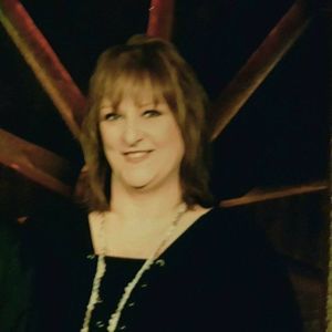 Meet your Posher, Alece