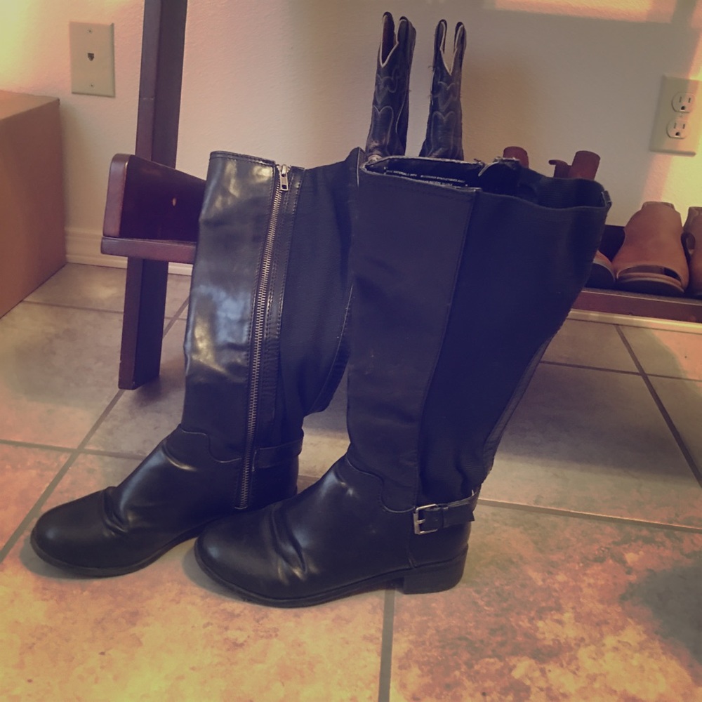 Black Boots!!