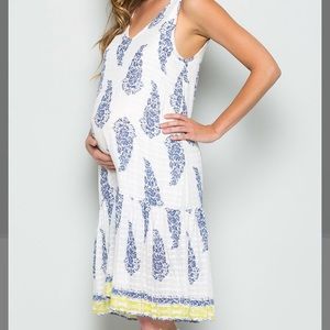 NWOT scarf print maternity shift dress