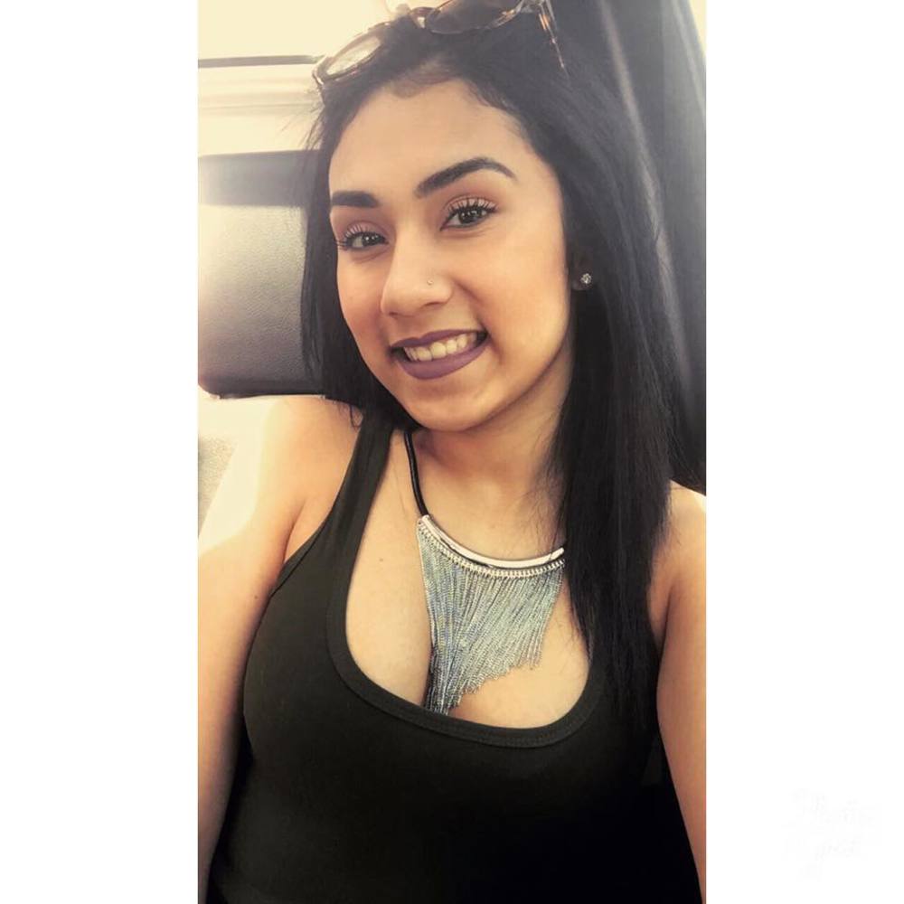 Meet your Posher, Ayleen