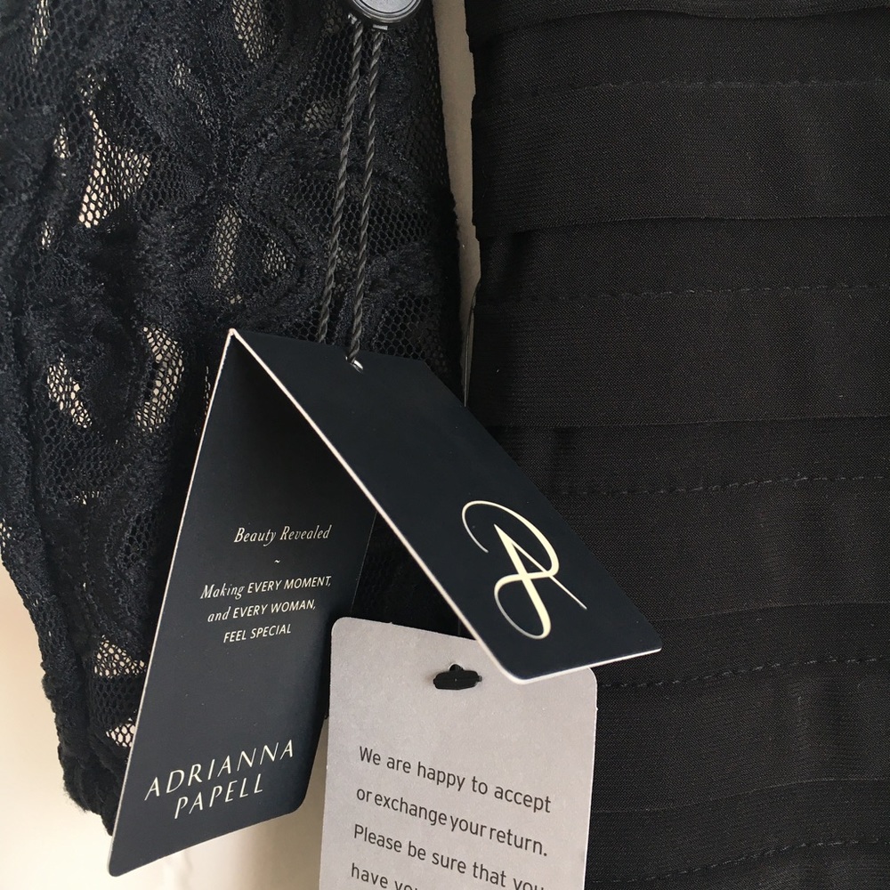 Adriana Papell Black Sheath Dress 🖤 - Picture 4 of 5