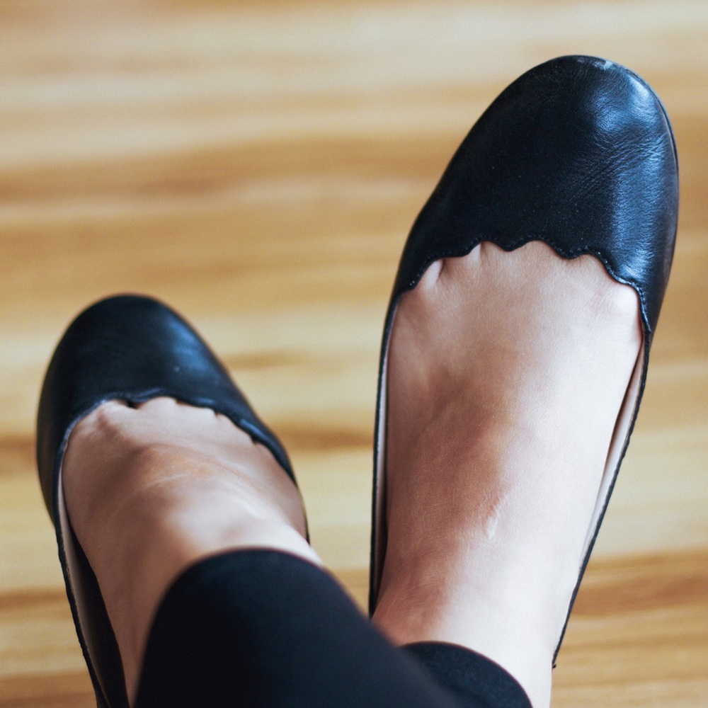 Sam Edelman Scalloped Flat