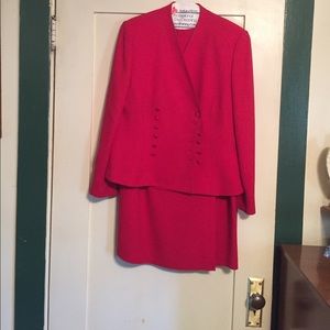 Amanda Smith suit ( skirt and Jacket)
