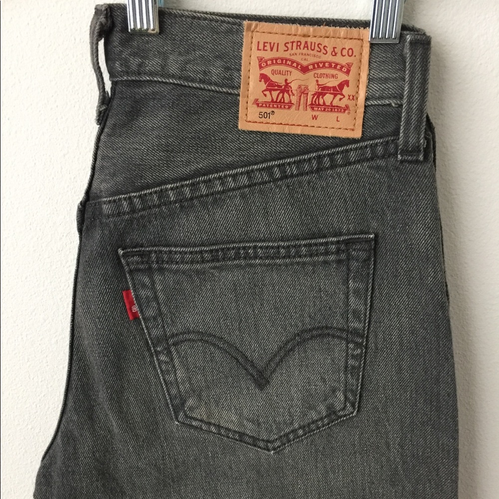 Women's Levi's 501 Jeans Raw-Hem Size 26
