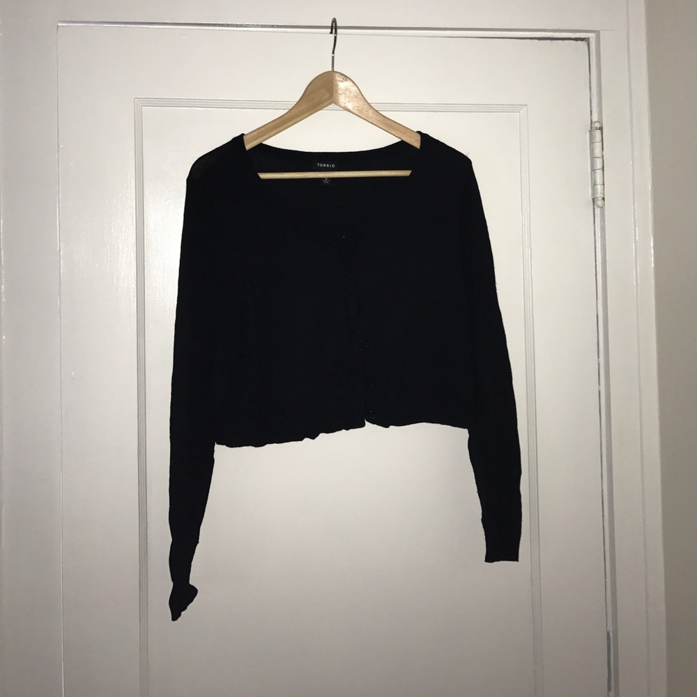 Black cropped long-sleeved cardigan