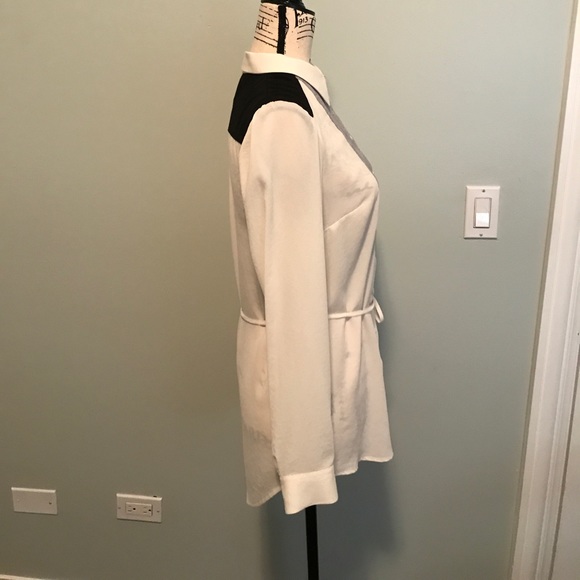 Maeve black, cream and chambrey Blouse. - Picture 2 of 4