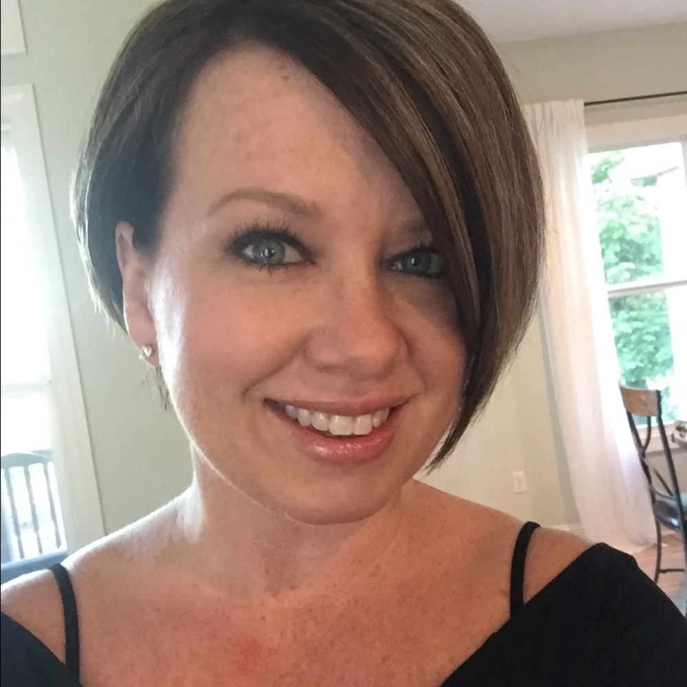 Meet your Posher, Julie