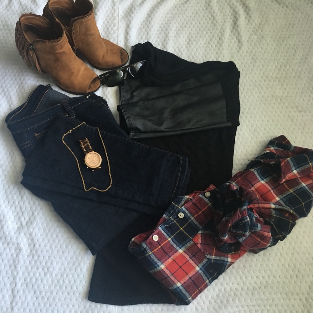 Mesh Black Top W/Faux Leather Sleeves