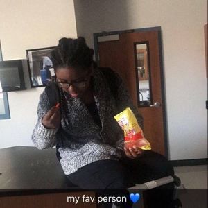 Meet your Posher, Joy