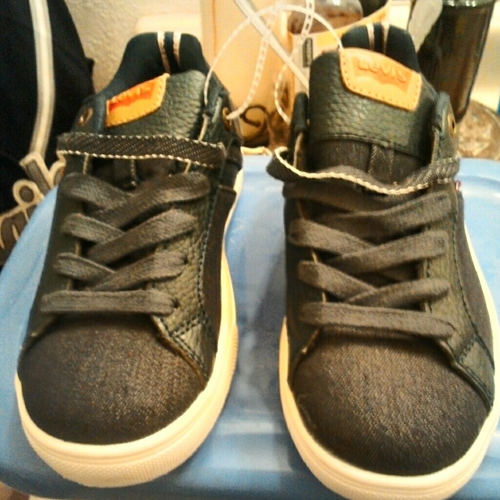 SOLD...(NWOT) boys Levis Shoes