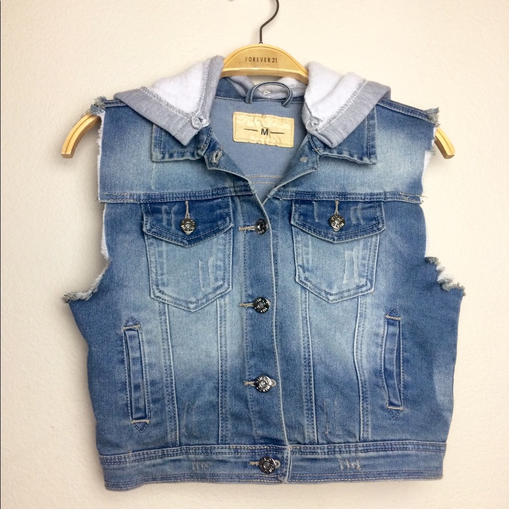 Jean hooded vest💕