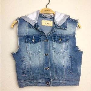 Jean hooded vest💕