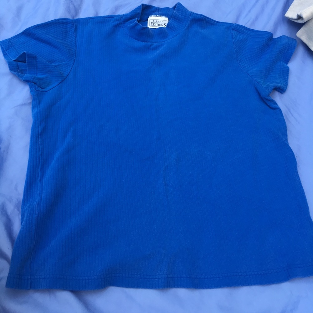 cropped turtle neck tshirt