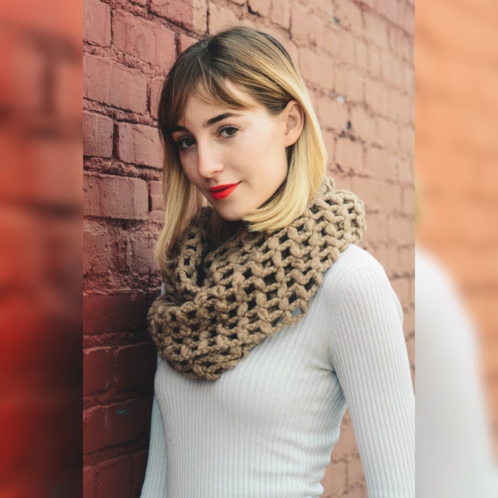 New❣️Mocha Open Waffle Knit Infinity Scarf