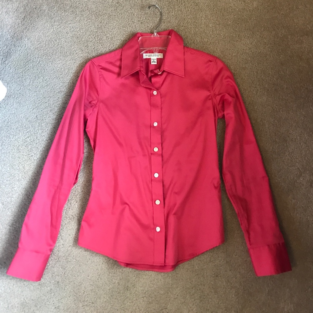 Size 0 Banana Republic Pink Button Down