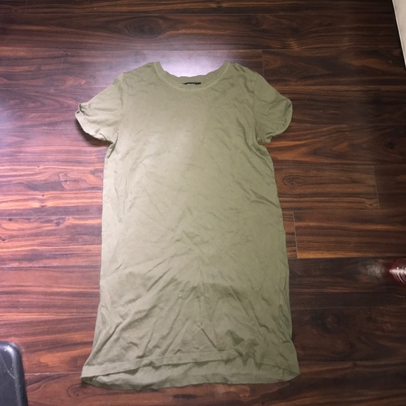 T-shirt dress - Picture 1 of 3
