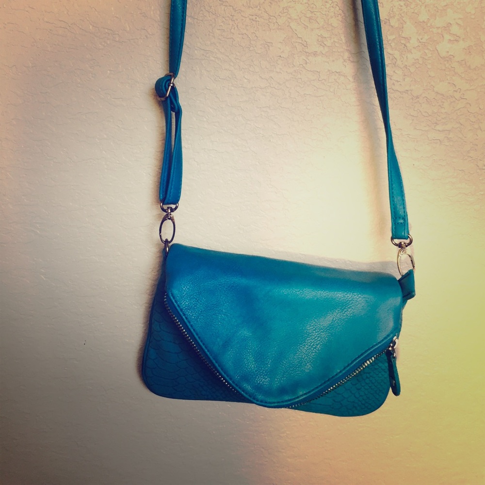 Small blue purse (shoulder bag)