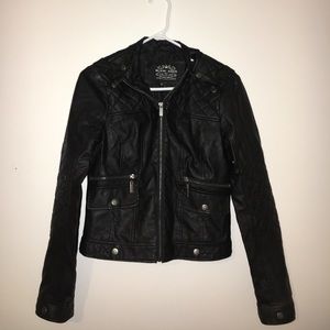 Blanc Nior small black quality leather-like jacket