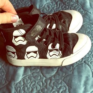 Star Wars toddler shoes size 9.5