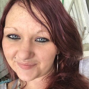 Meet your Posher, Caitlyn