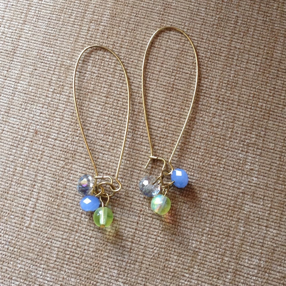 Beautiful dangly earrings 💕