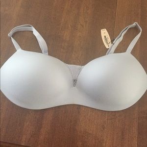 Victoria's Secret Plunge non wire bra 36C