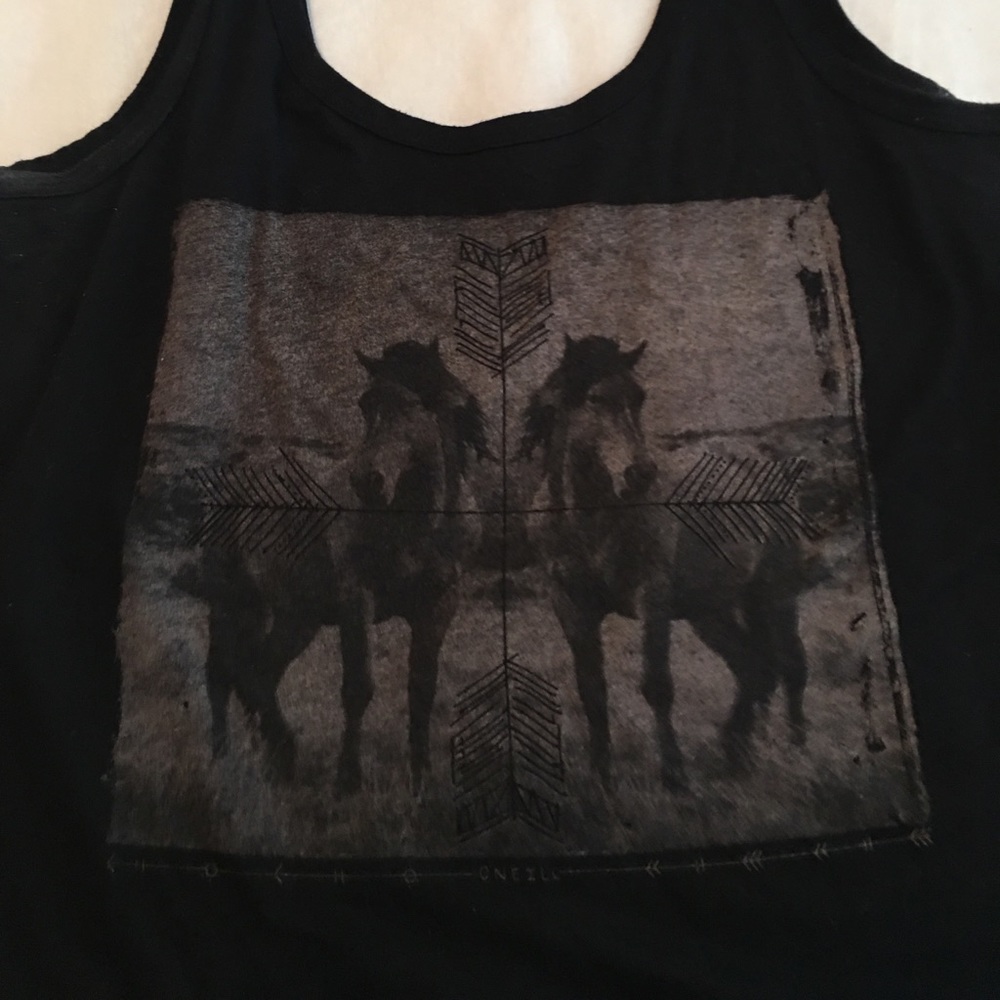 Tank - Picture 2 of 4