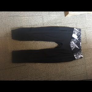 Lululemon All The Right Places Crop II size 10