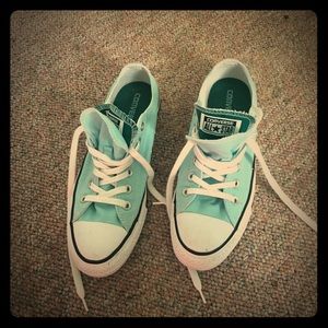 Women's size 9 two-tone converse all star sneakers