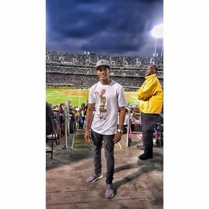 Meet your Posher, Elias