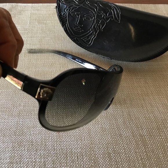 Women\'s Versace sunglasses/reg glasses