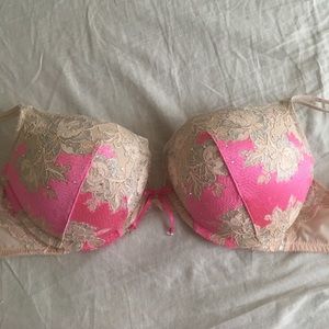 Victoria's Secret Very Sext plunge push-up bra