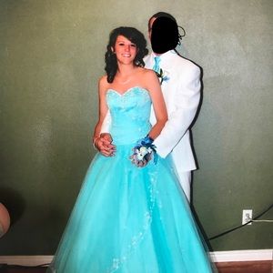 Aqua blue prom dress
