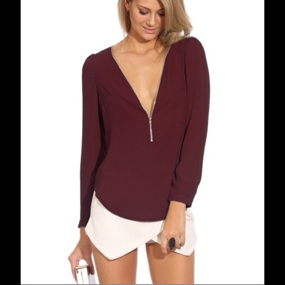 💕NEW💕 V-neck Zip-up Blouse