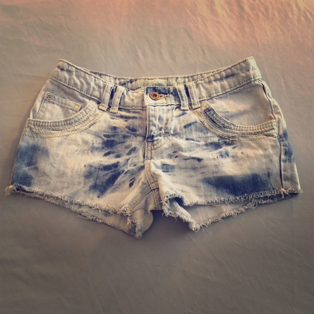 Women's denim cutoff shorts