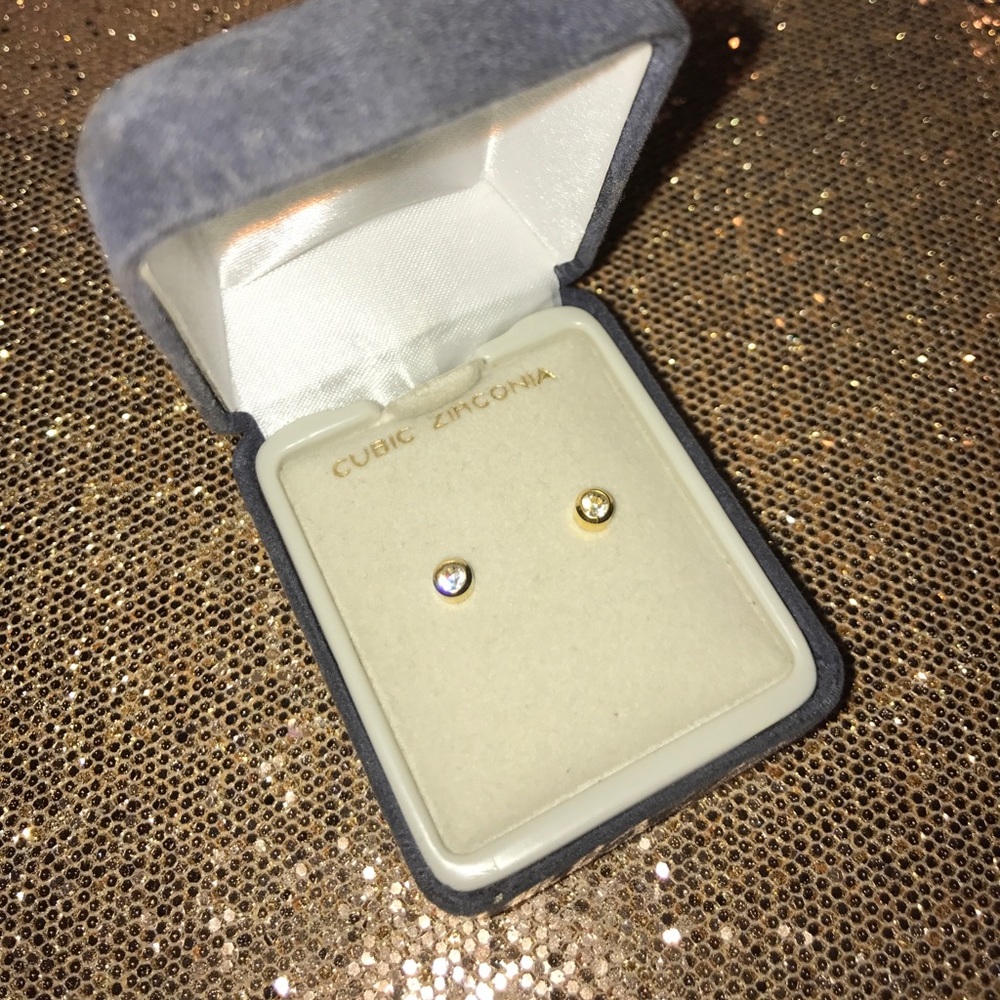 NWOT Cubic Zirconia Earrings