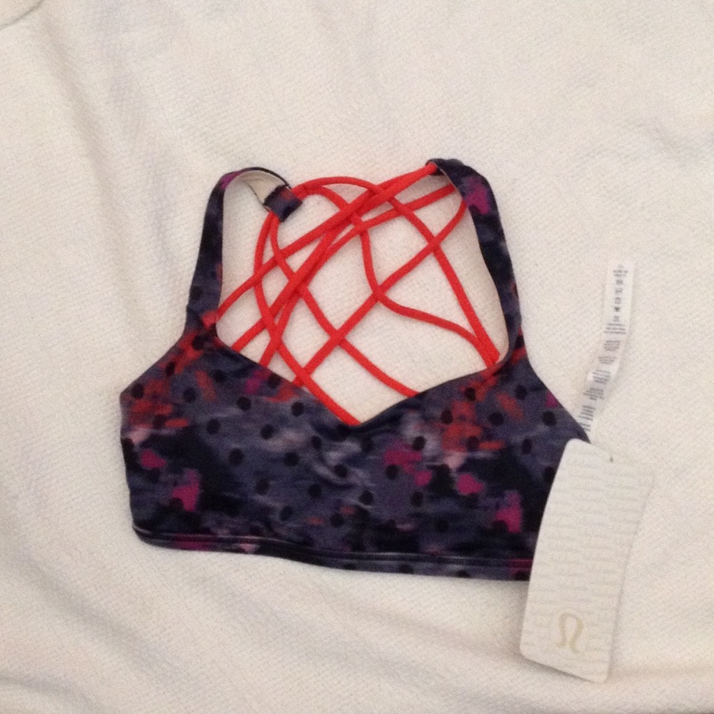 | LULULEMON | polka dot sports bra