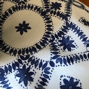 Meet your Posher, Raya