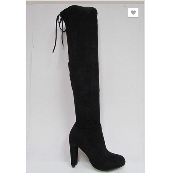 •LAST PAIR•Black thigh high boots - Picture 3 of 5