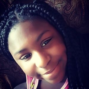 Meet your Posher, Gabrielle