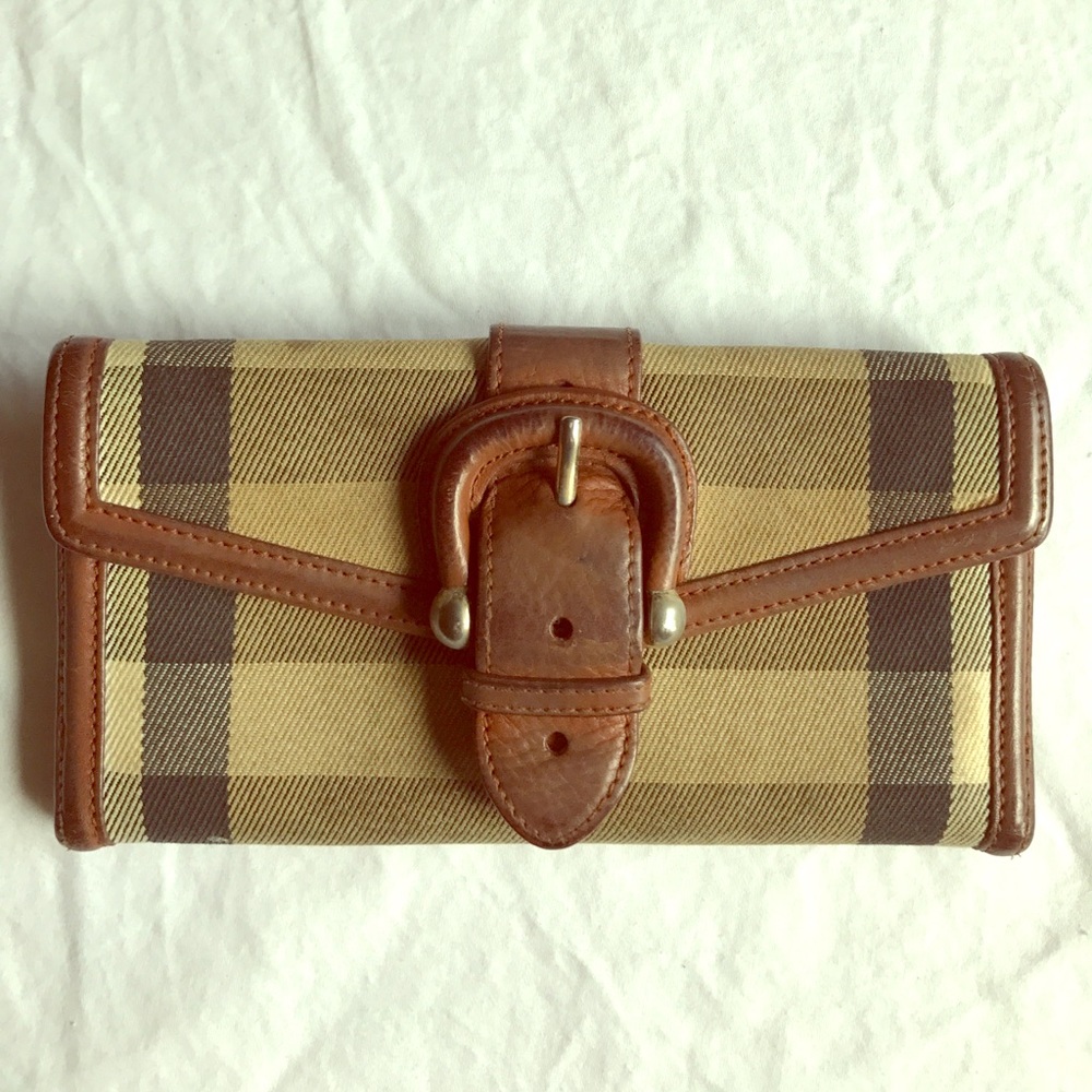 Burberry House Check Wallet